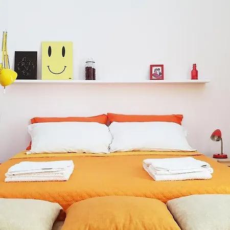 לינה וארוחת בוקר Viky's 4*